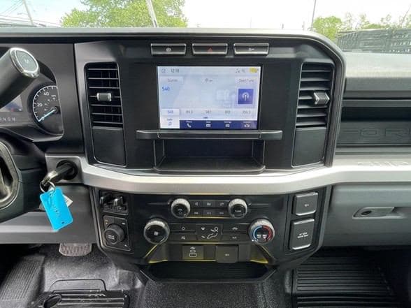 2024 Ford F550 image 27