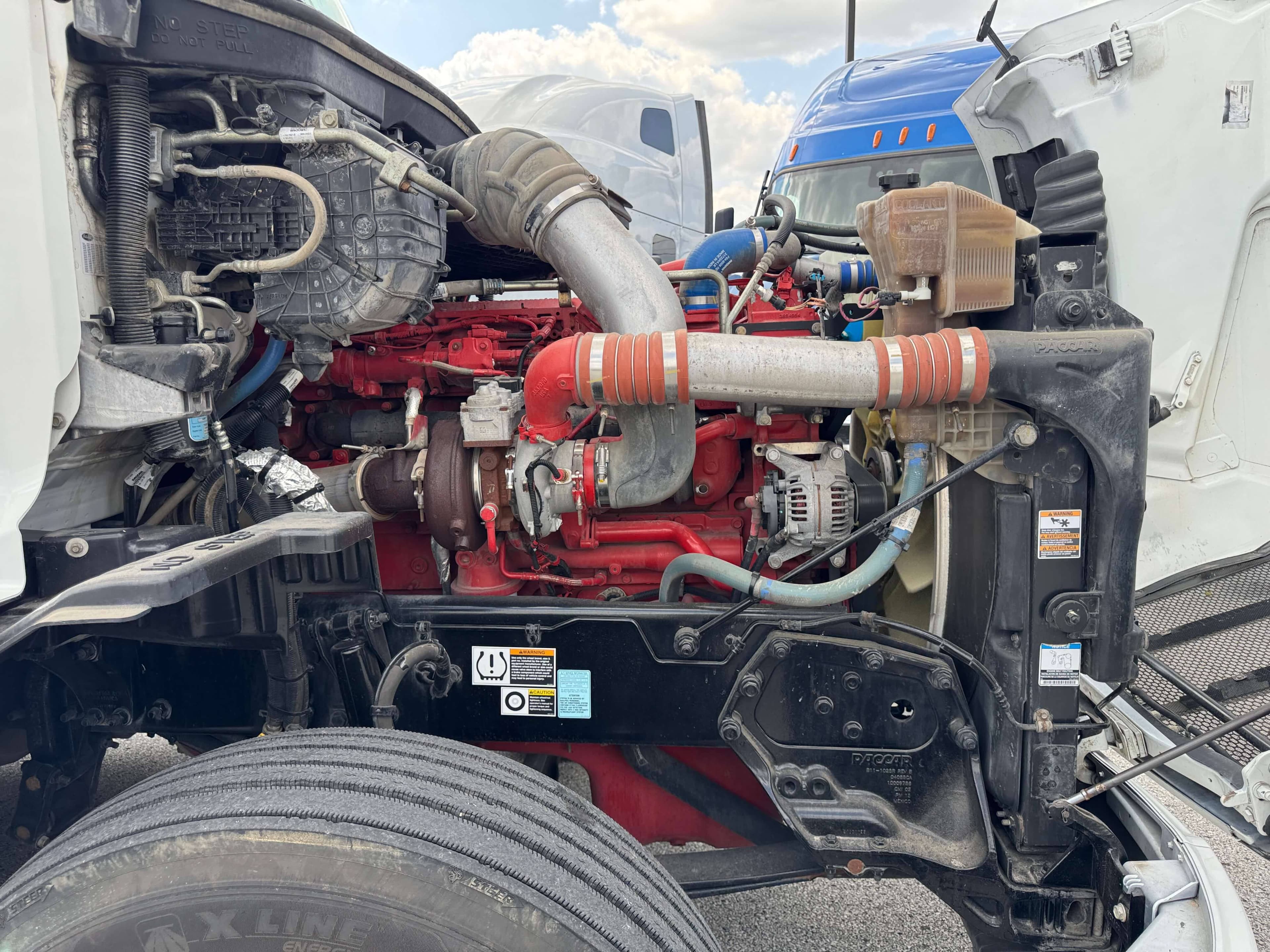 2022 Peterbilt 579 image 7
