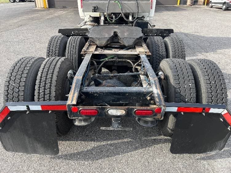 2018 Freightliner Cascadia image 6