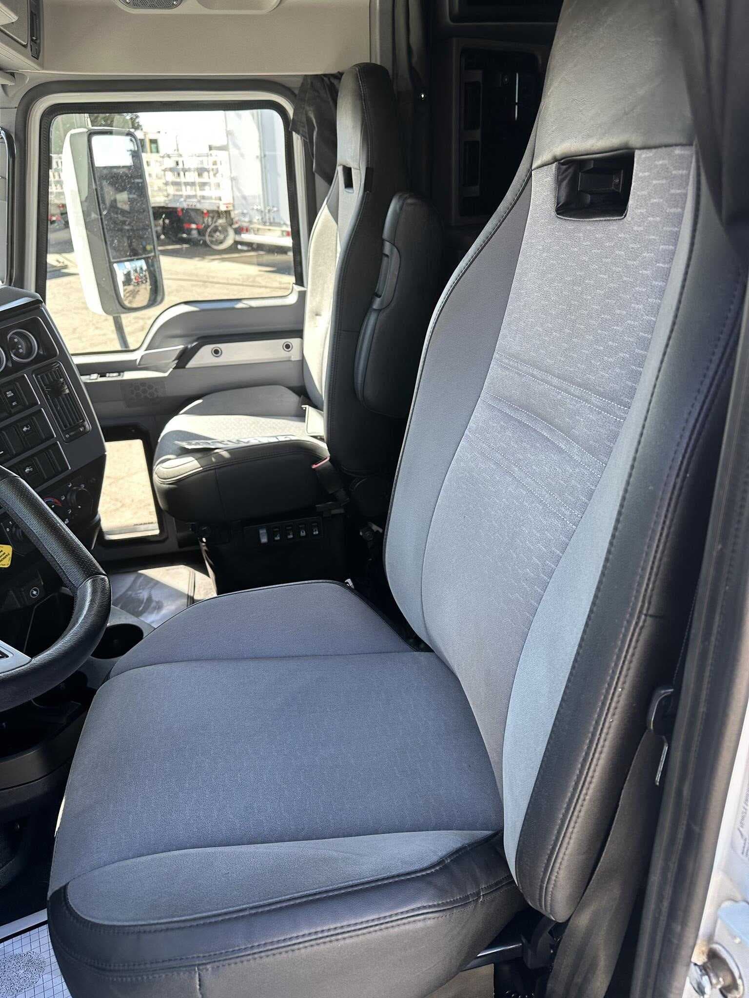 Used 2022 MACK ANTHEM Conventional - Sleeper Truck image 8