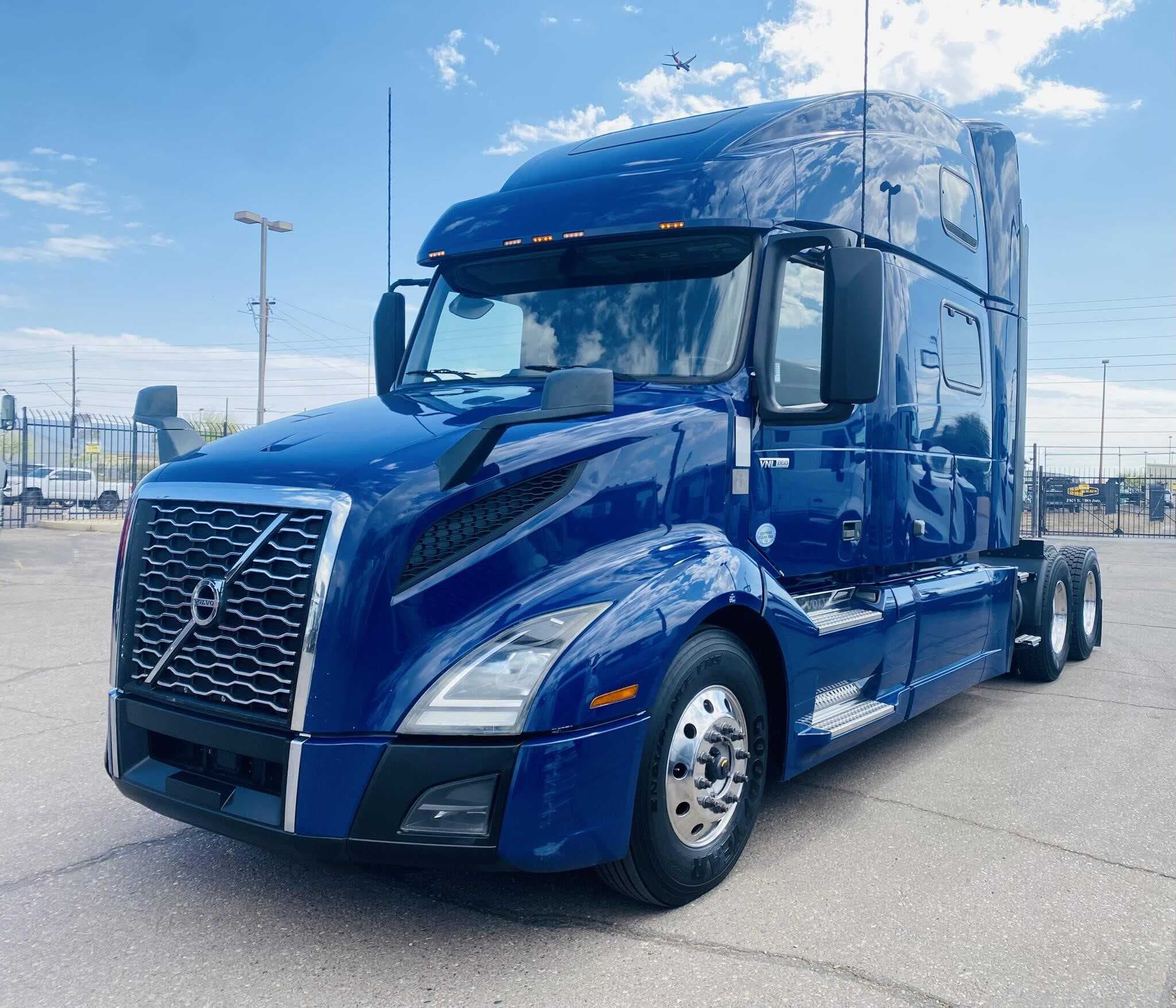 2019 VOLVO VNL64T860 image 1