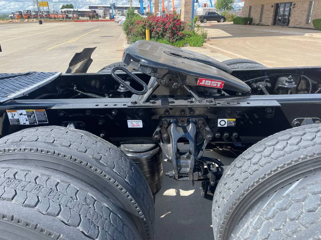 2021 Kenworth T680 image 7