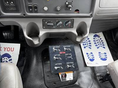 2019 Freightliner M2 image 11