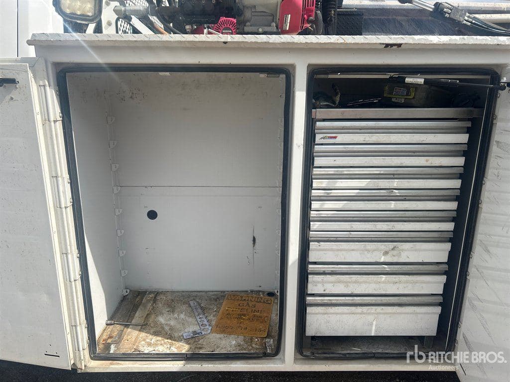 2018 Ford F550sd image 29