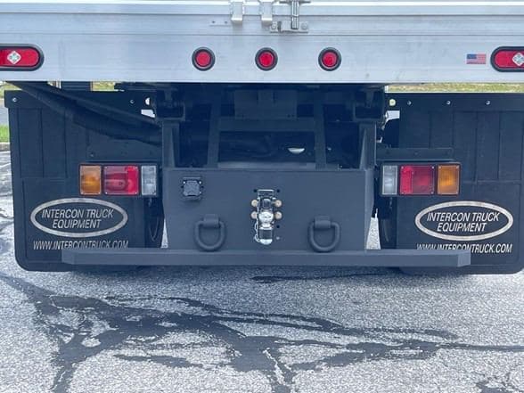 2024 Isuzu NRR image 11