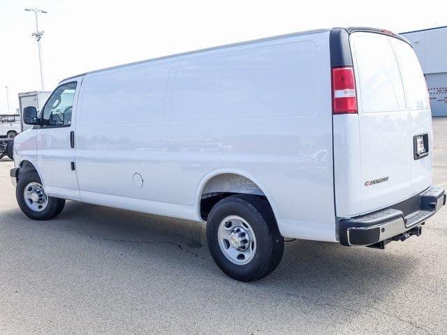 2025 Chevrolet Express 2500 Work Van Cargo image 7