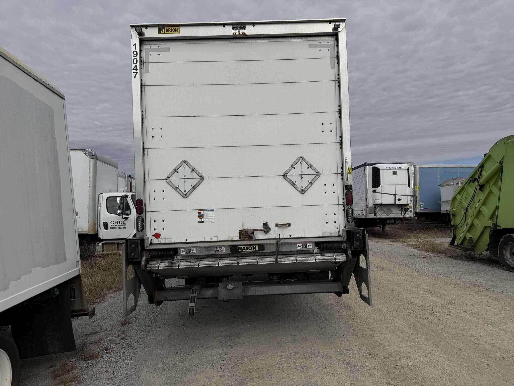 2021 Freightliner M2 image 14