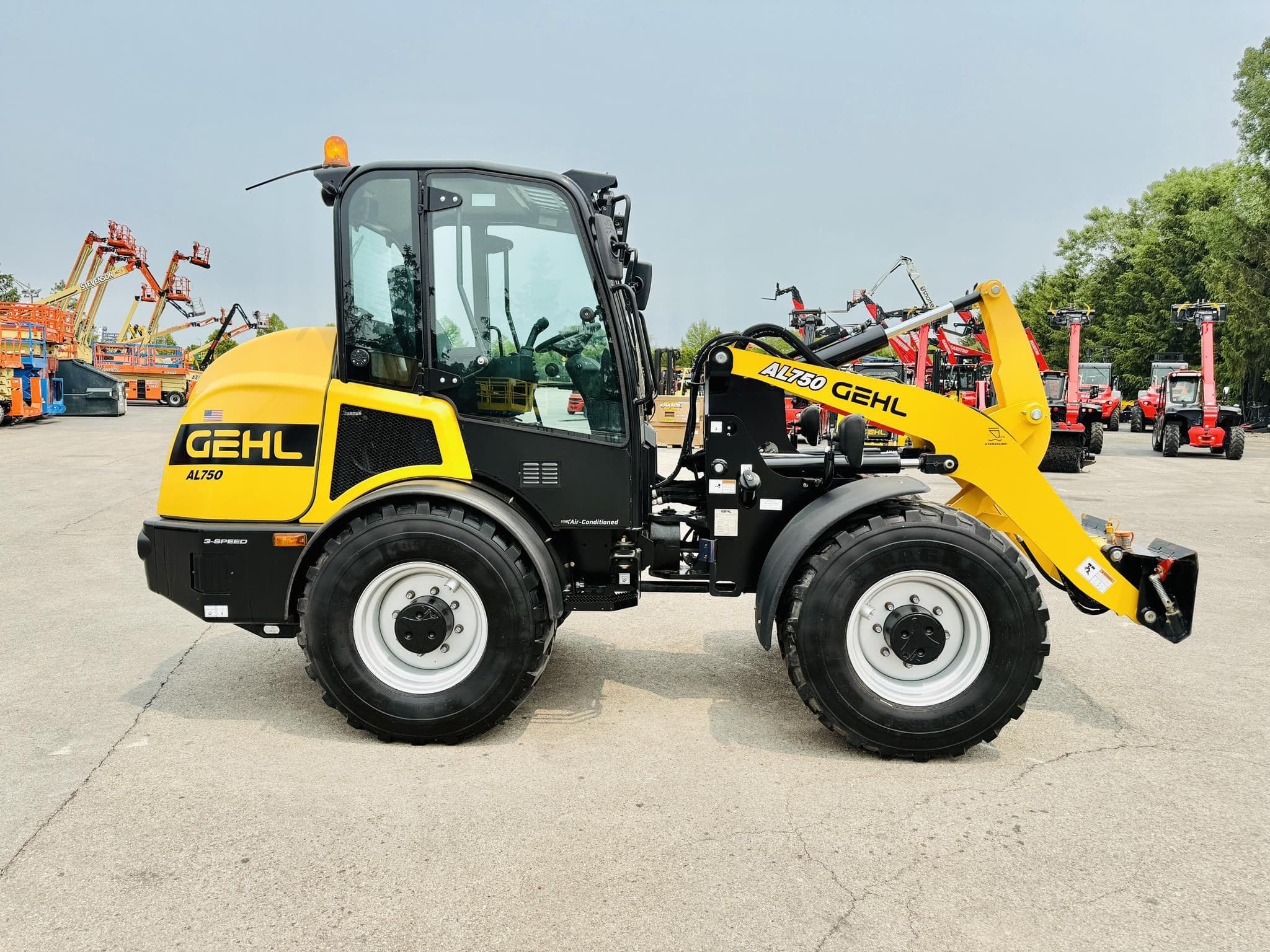 2023 GEHL AL750 AL0656 image 2