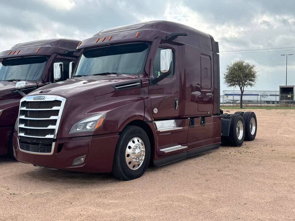 2022 Freightliner Cascadia 126 image 6