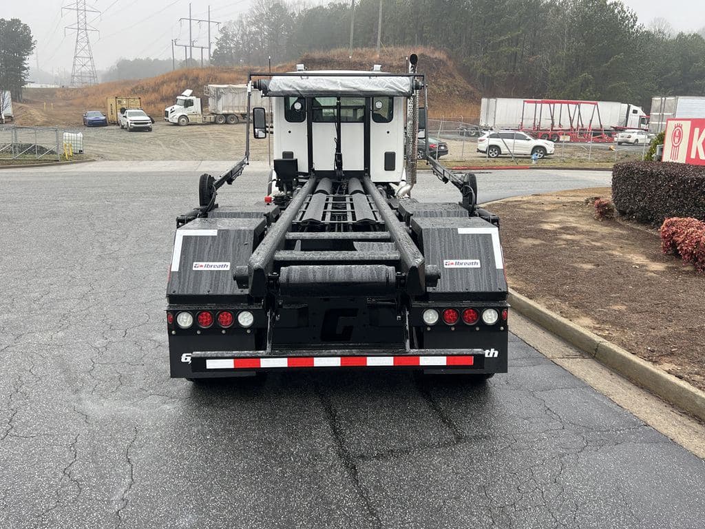 New 2026 KENWORTH T880 image 6
