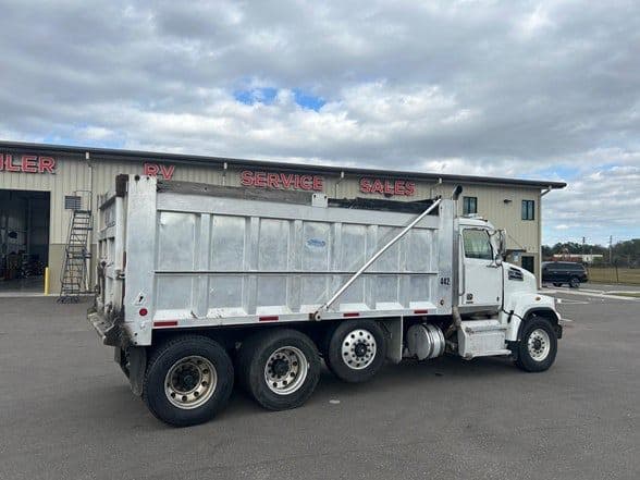 2016 Western Star 4700 image 3