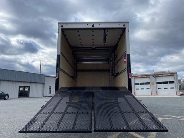 2024 Isuzu NPR HD image 8