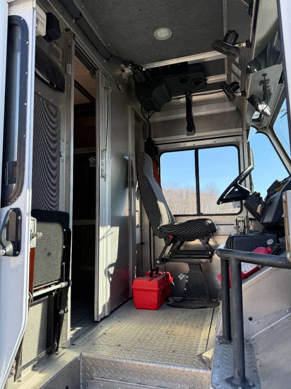 2020 Freightliner MT45 image 7