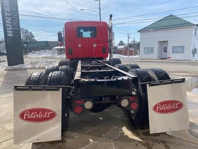 2027 Peterbilt 589 image 5