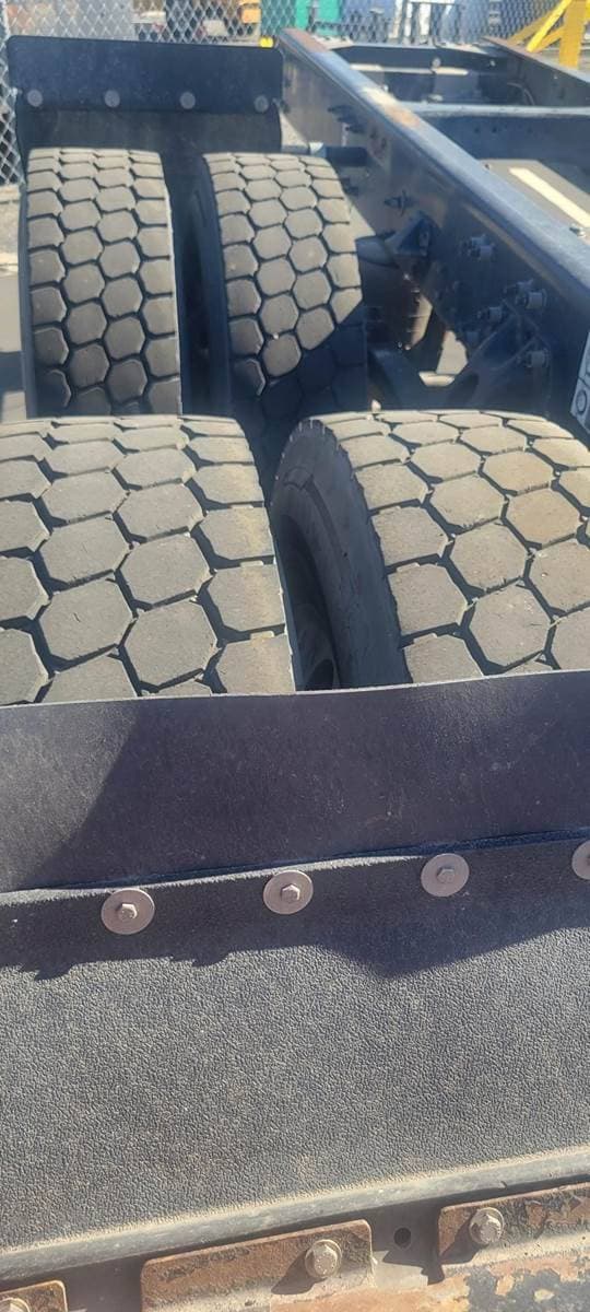 2020 Peterbilt 579 image 4