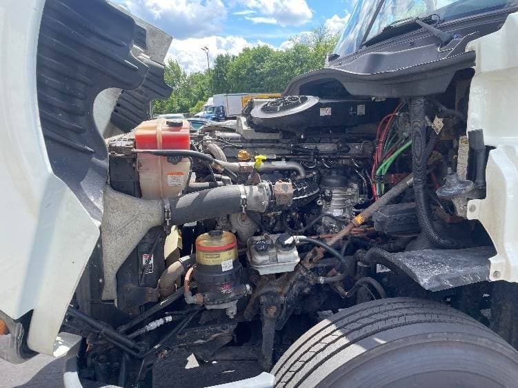 2018 Freightliner Cascadia image 2