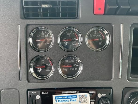 2026 Kenworth T880 image 27