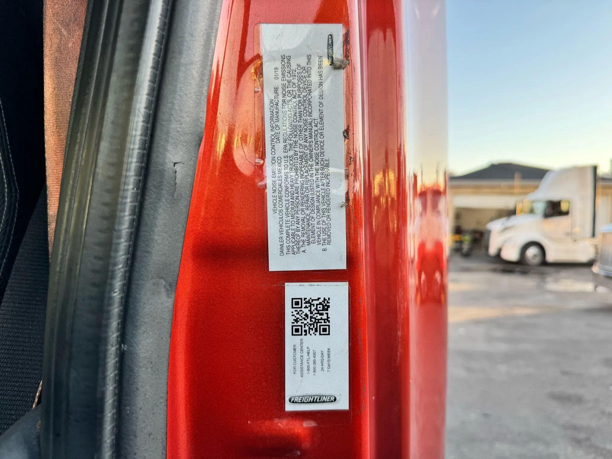 2020 Freightliner Cascadia image 48