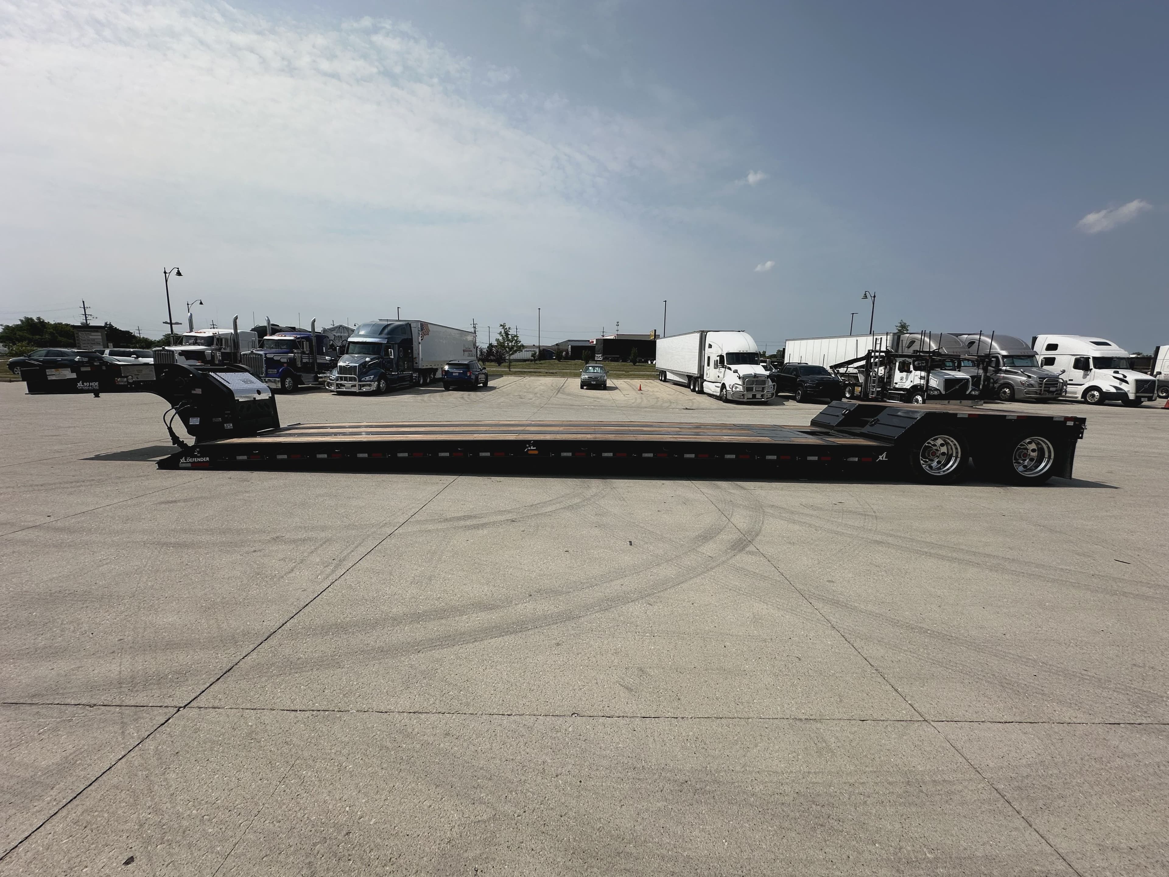 2027 XL 90 HDE Defender image 4