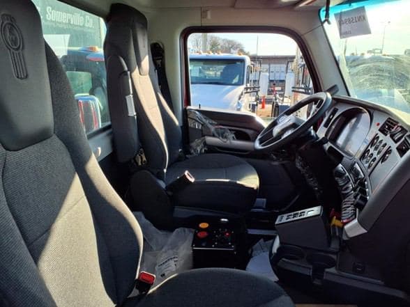 2025 Kenworth W990 image 22