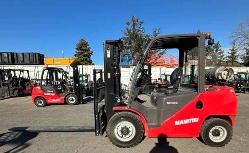 2023 MANITOU MI40G FL8970 image 2