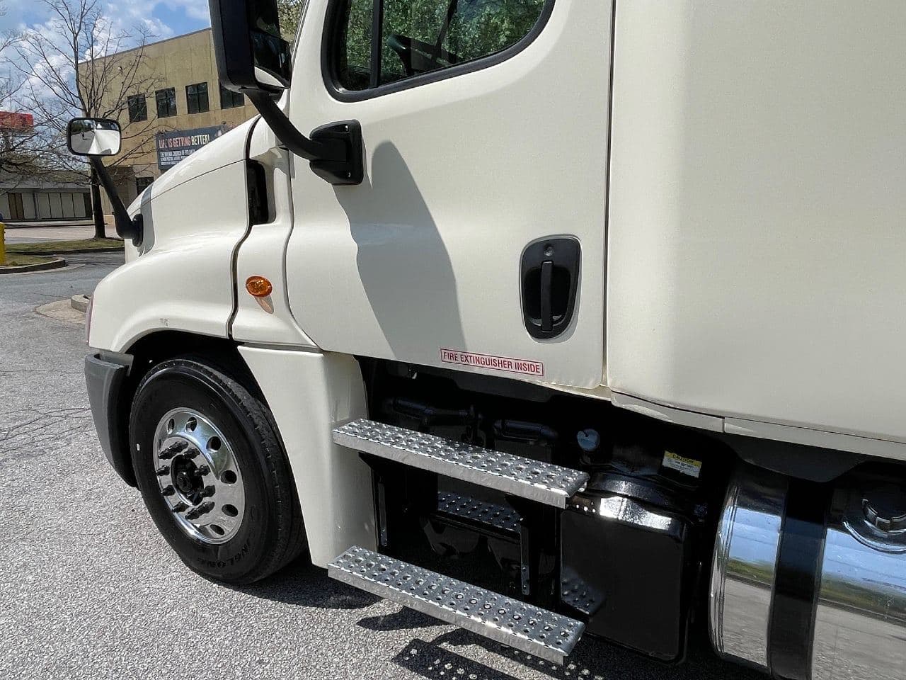 2020 Freightliner Cascadia image 10