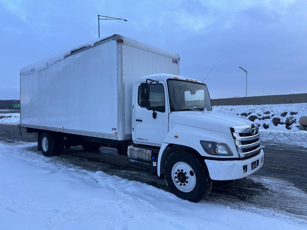 2020 Hino 268A image 8