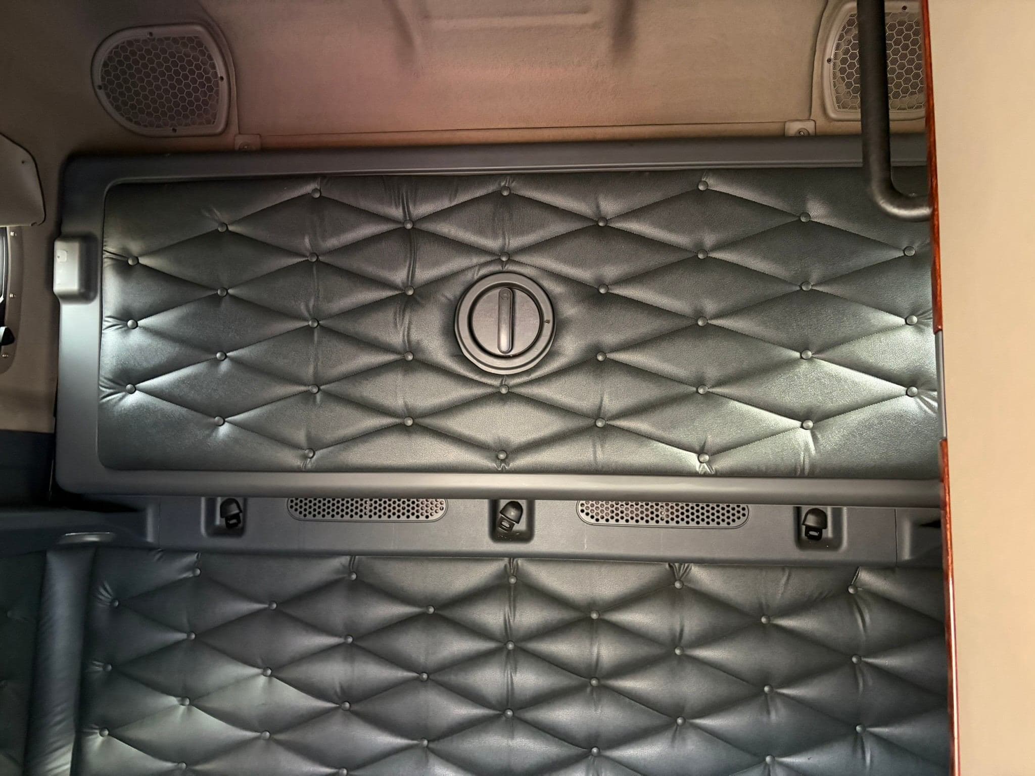 2016 Freightliner Cascadia image 9