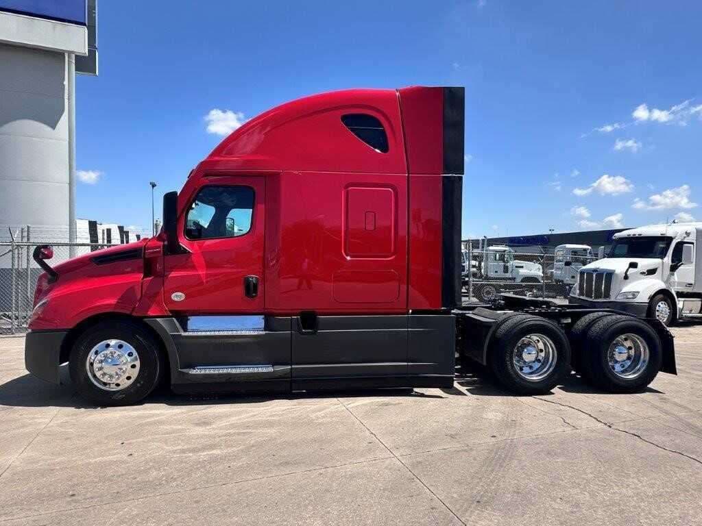 2022 Freightliner Cascadia 126 image 5