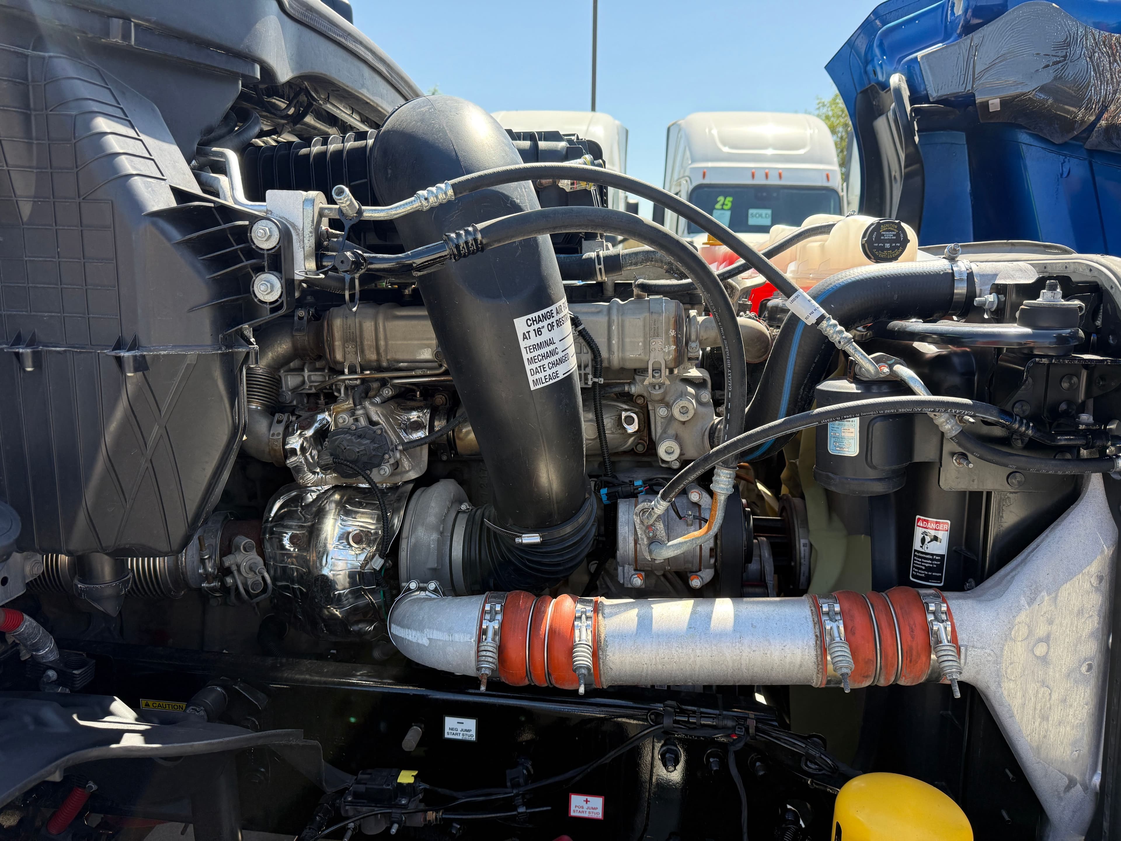 2022 Freightliner Cascadia 126 image 19