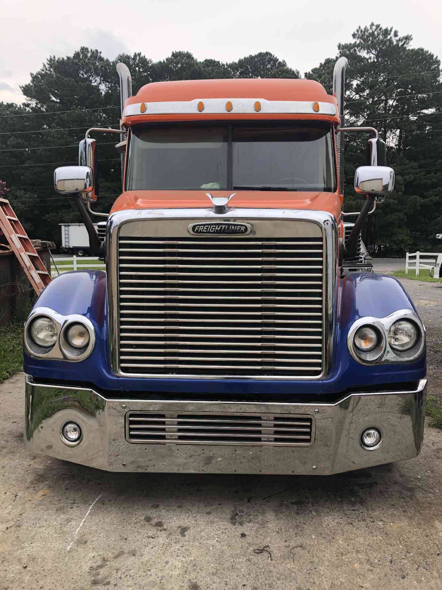2014 Freightliner Coronado 132 image 3