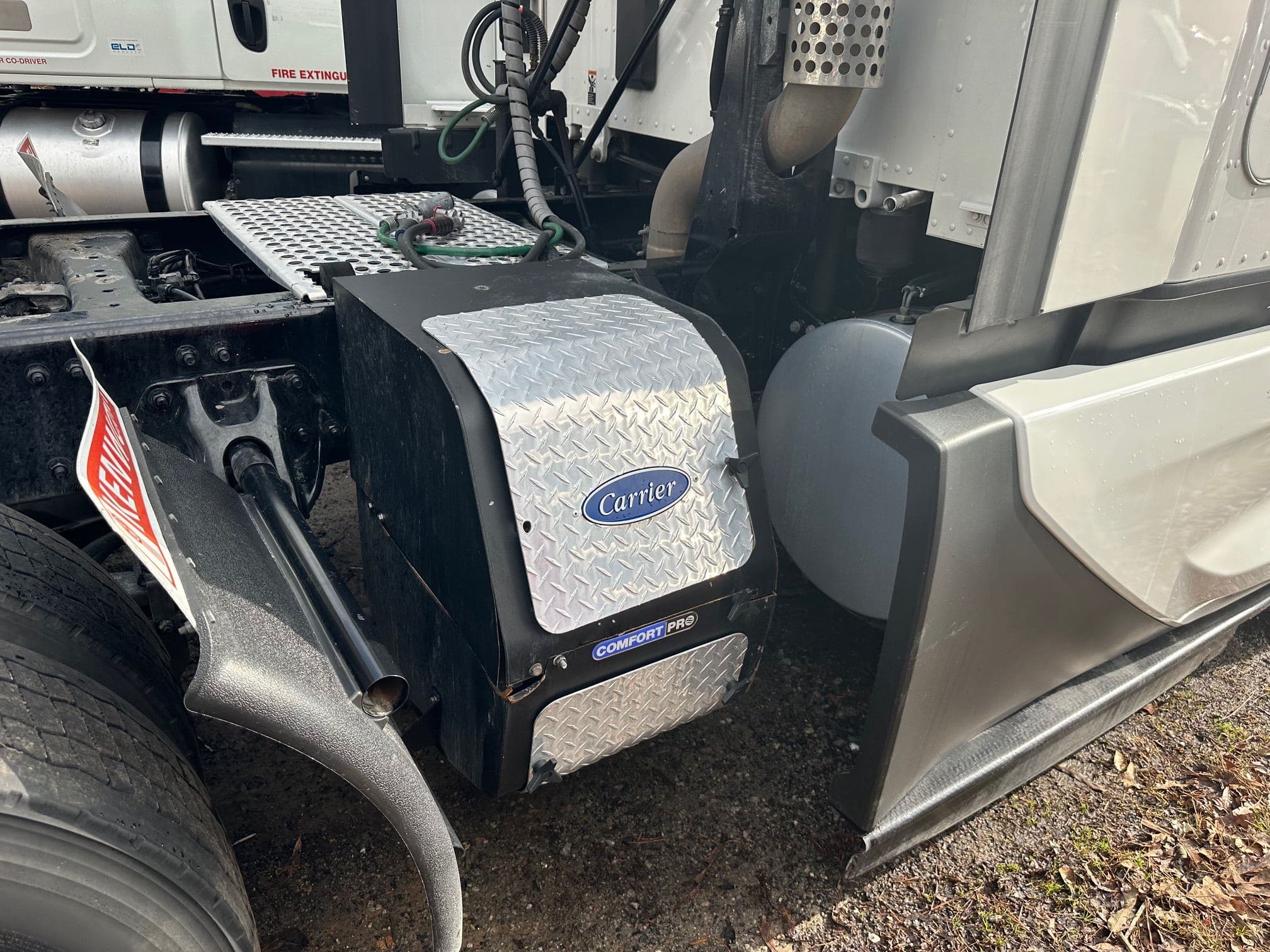 2023 Kenworth T680 image 7