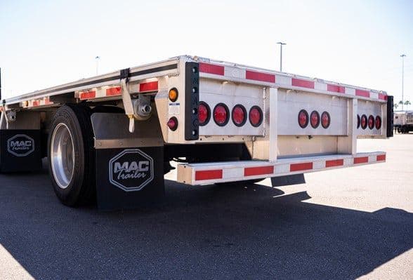 2026 Mac Trailer Mfg 1650 Cft image 4
