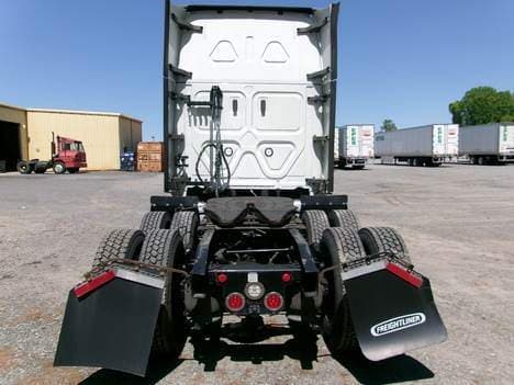 2020 Freightliner Cascadia image 6