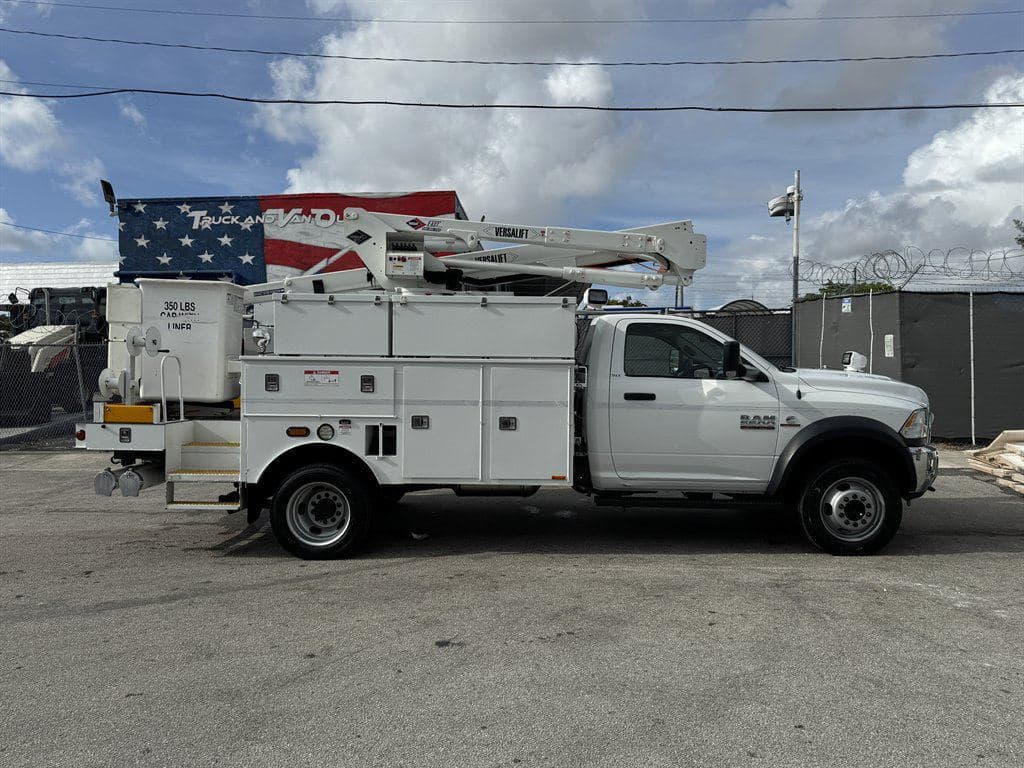 2017 RAM 5500 image 17