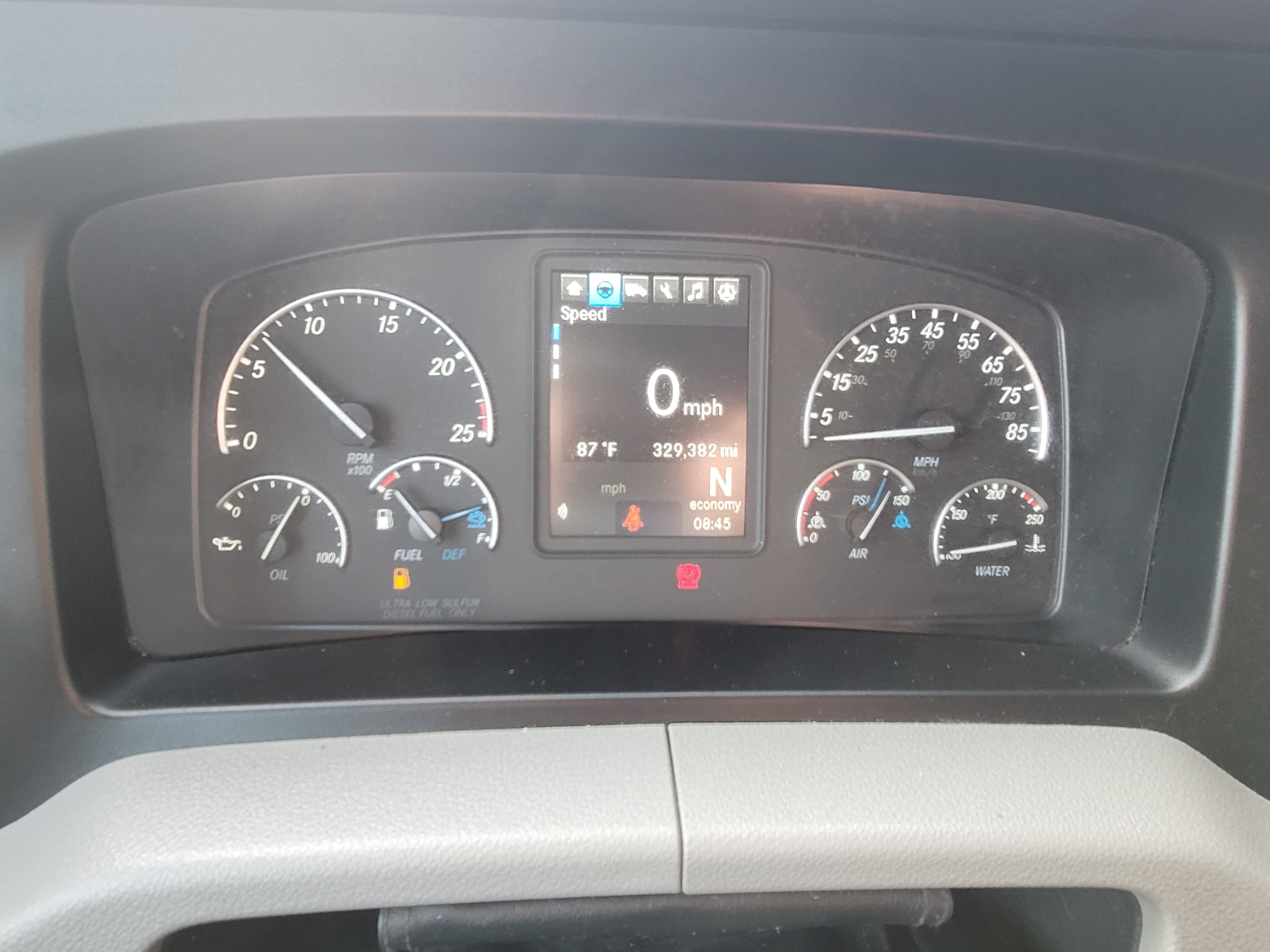 2022 Freightliner Cascadia 126 image 12