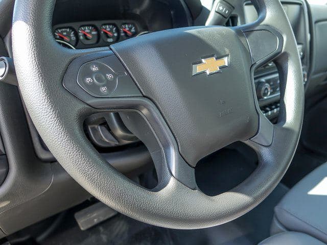 2024 Chevrolet Silverado 5500HD Work Truck 20'x96"x91" Box Truck image 11