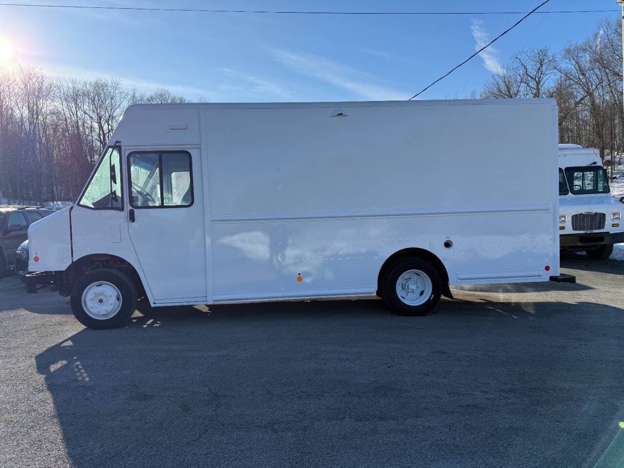 2021 Freightliner MT45 image 5