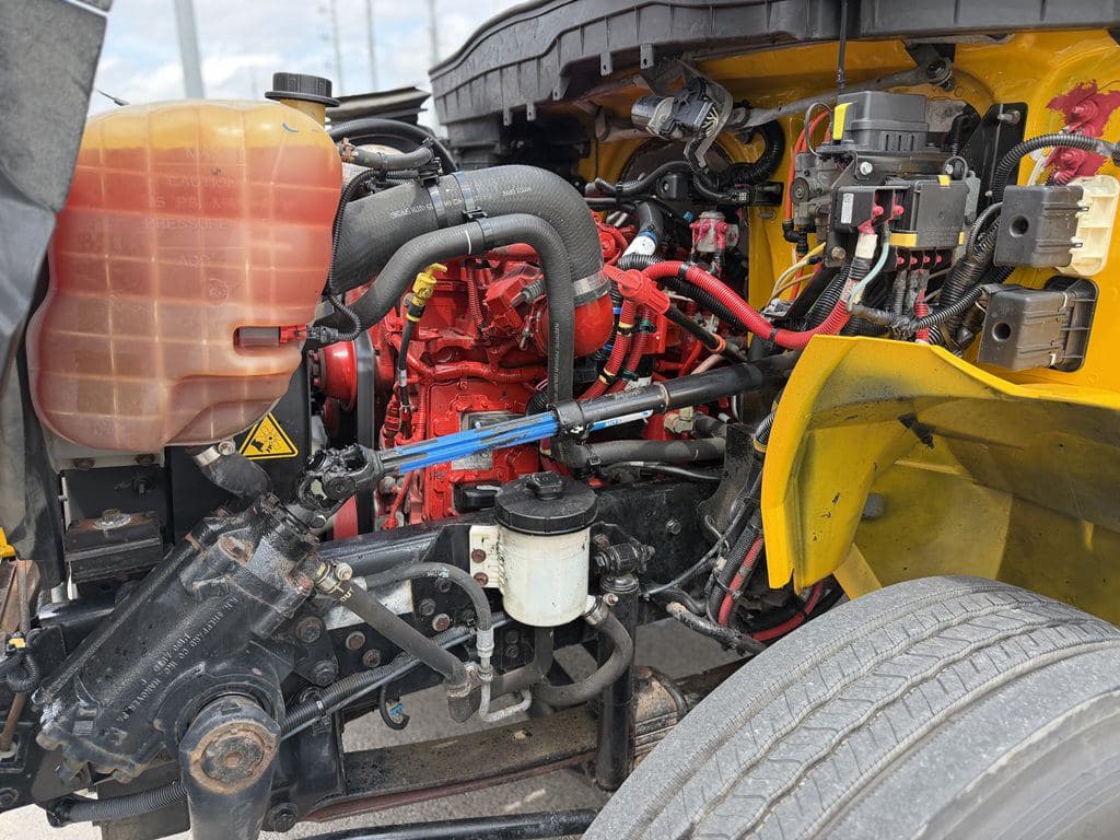 Used 2021 INTERNATIONAL MV607 image 6