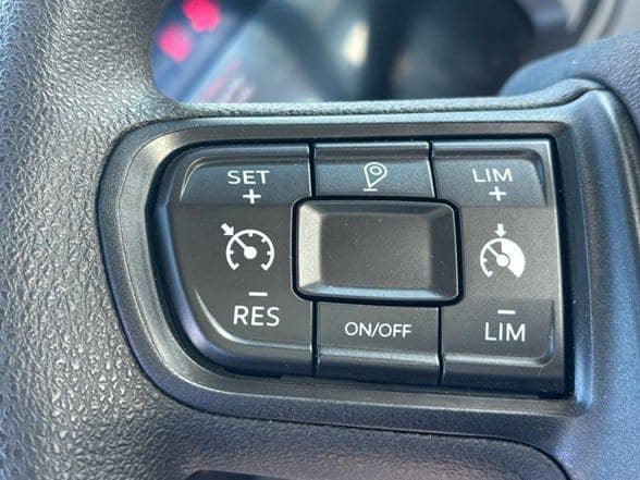 2025 Kenworth T880 image 14