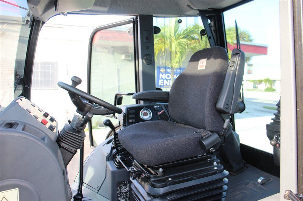 2016 Terex TLN830 image 37