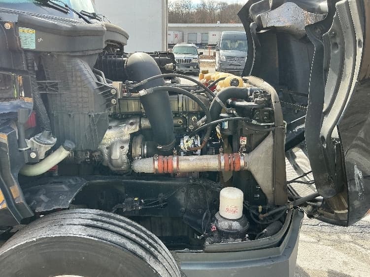 Used 2019 Freightliner Conventional - Sleeper Truck - T12664ST For Sale image 15