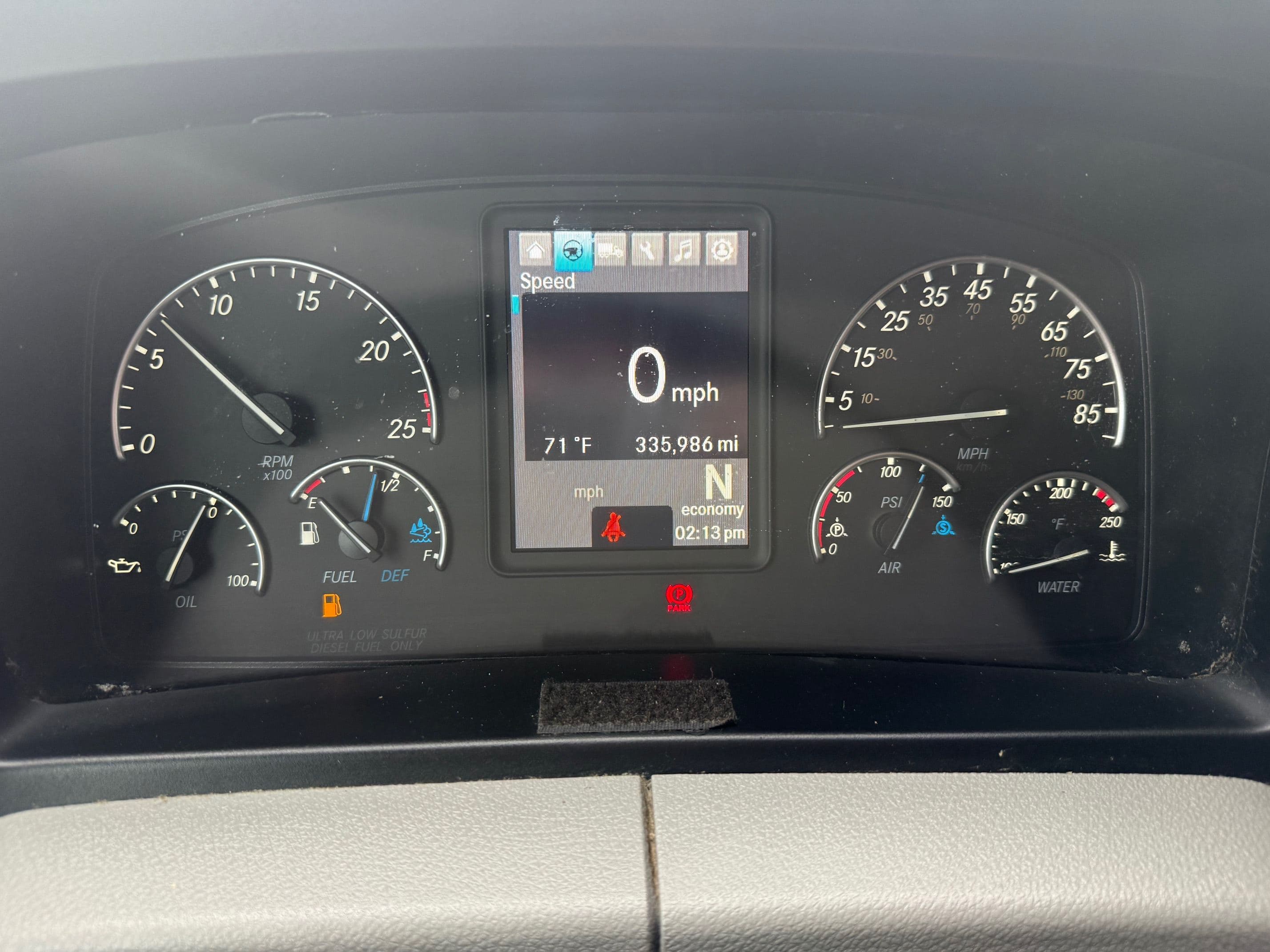 2023 Freightliner Cascadia image 8