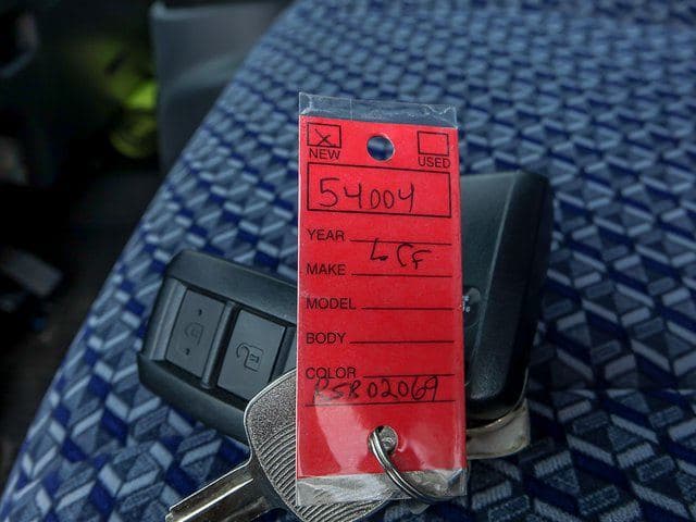 2024 Chevrolet 5500 XG LCF Gas Work Truck 16'6" Stake Bed image 15