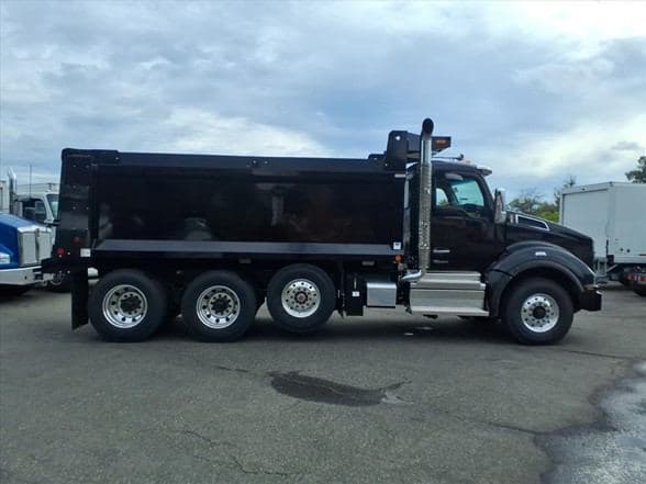 2026 Kenworth T880 image 2