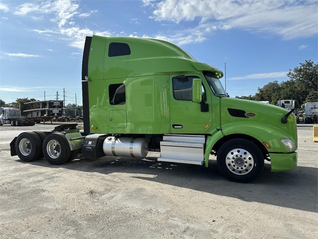 2019 Peterbilt 579 image 8