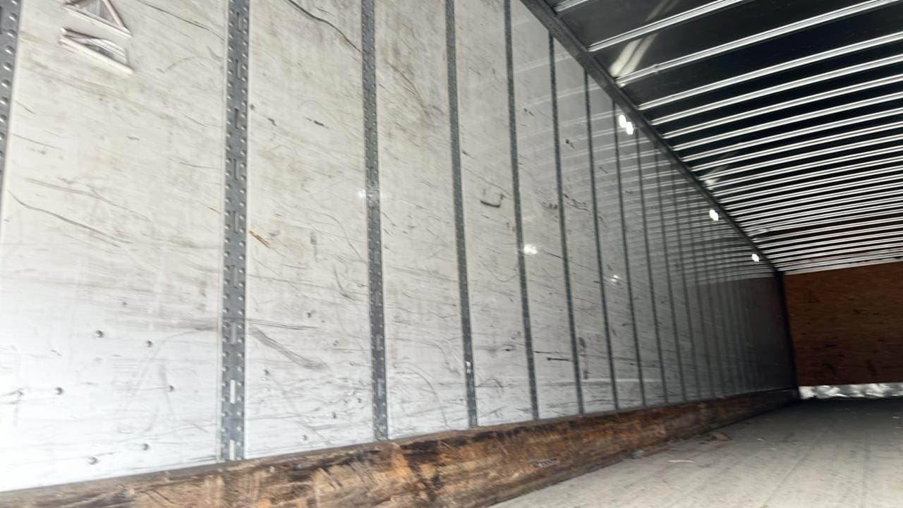 2015 Stoughton 53 ft Dry Van Trailer image 11