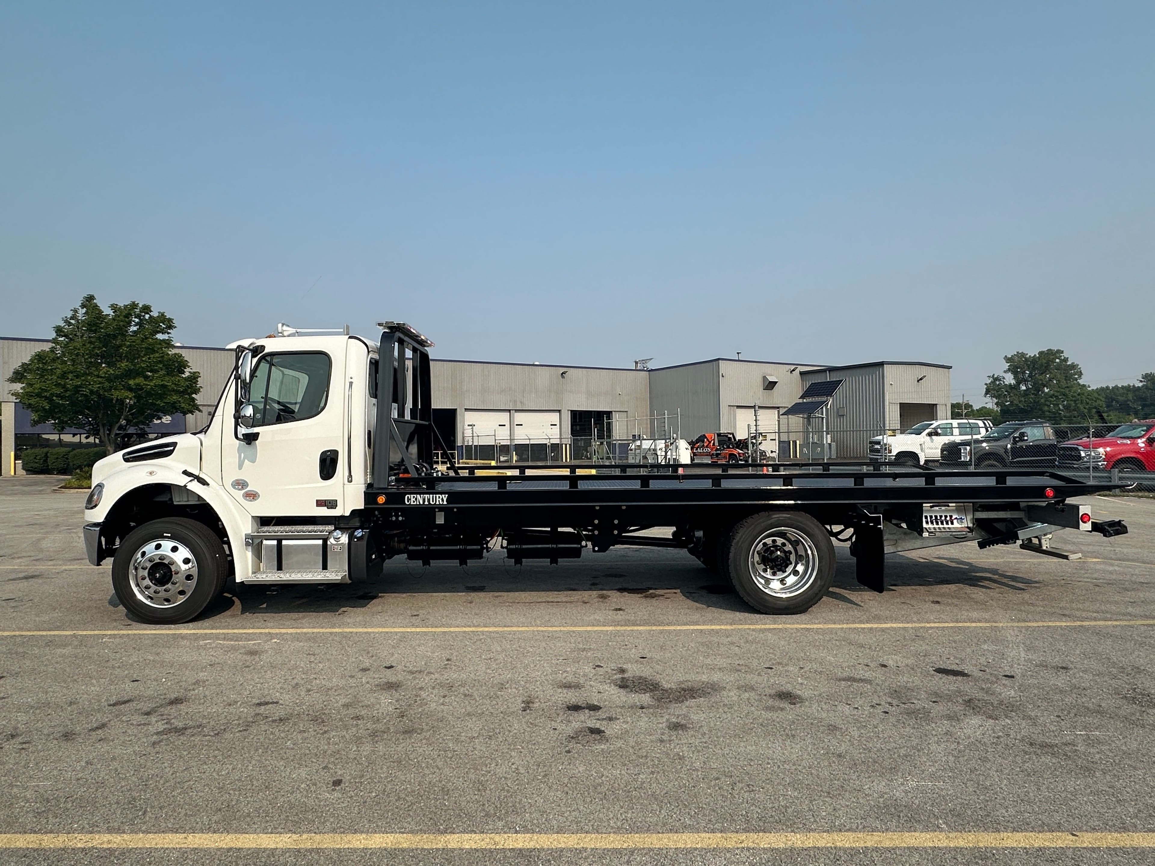 2025 Freightliner M2 106 WITH A CENTURY 21.5' STEEL CARRIER  (SK#: 6255C) image 3