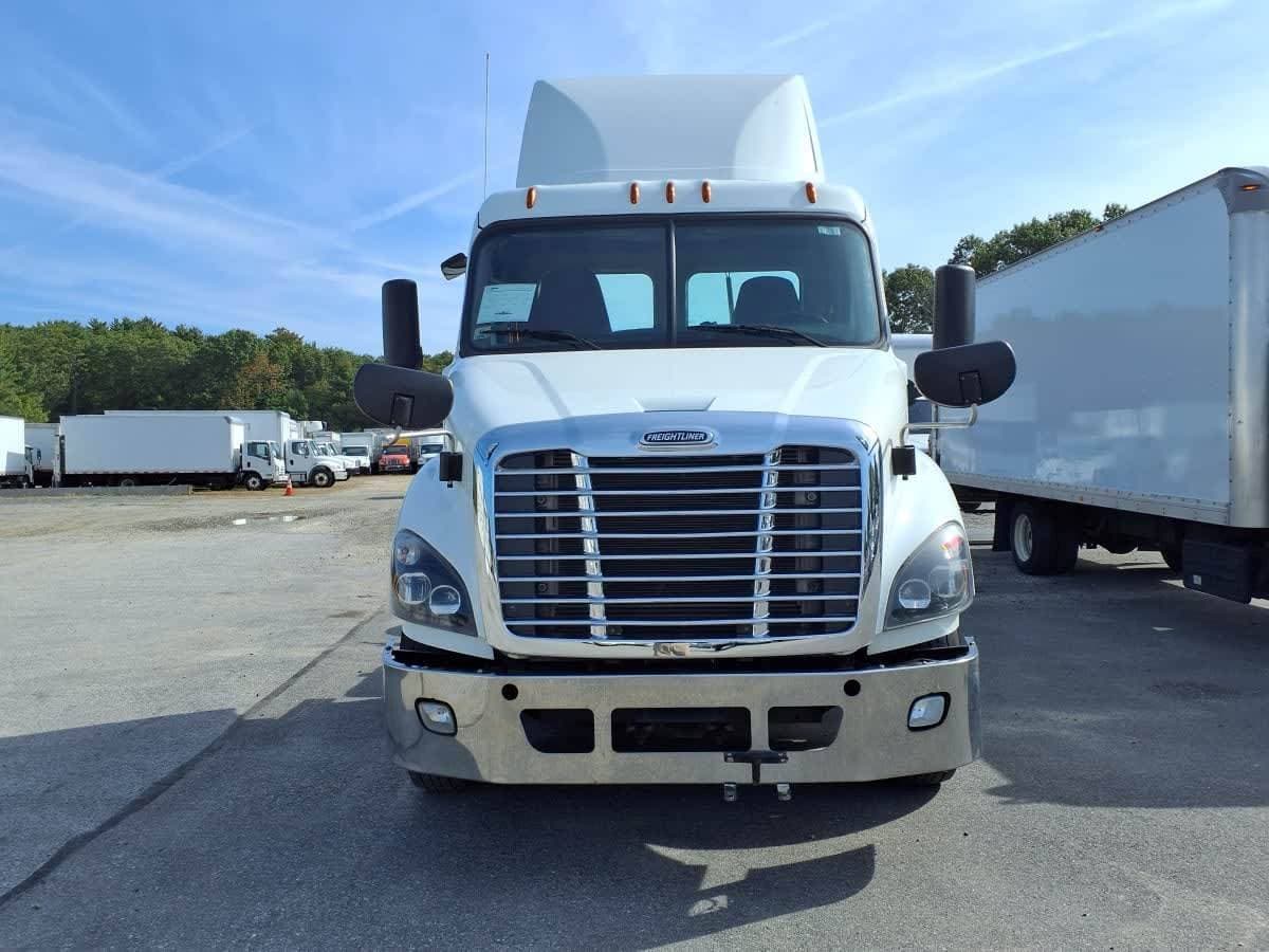 2018 Freightliner Cascadia image 3