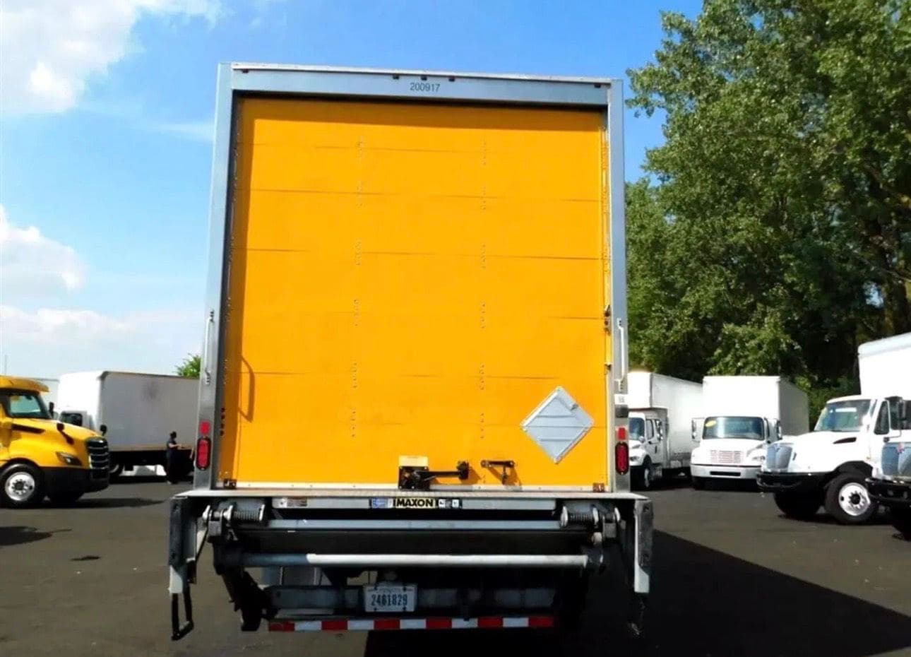 2018 Hino Conventional Type Truck image 3